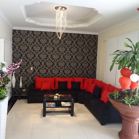 Hotel Flor De Liz Гуаякиль Экстерьер фото